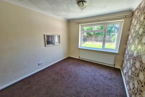 29 Benbow Gardens, Calmore, Southampton, SO40 2SX