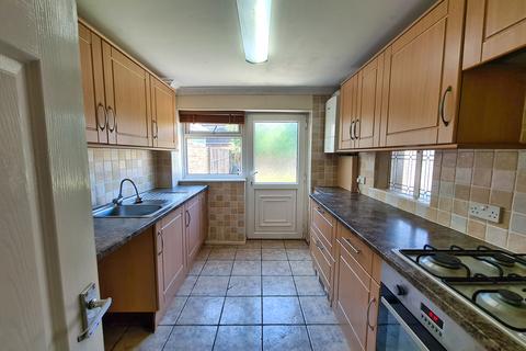 29 Benbow Gardens, Calmore, Southampton, SO40 2SX