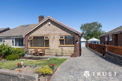 3 bedroom semi-detached bungalow for sale, Sunny Bank Parade, Mirfield, WF14