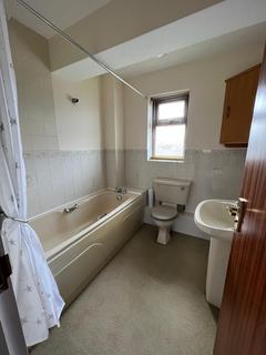 3 bedroom end of terrace house to rent, Shardlow Close, Haverhill, Suffolk