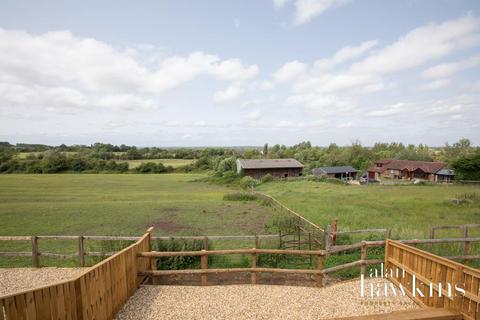 undefined, Hooks Hill Apartments, Purton