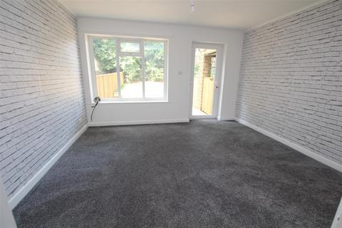 4 bedroom townhouse for sale, Foston Lane, Fagley, Bradford