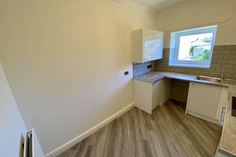 3 bedroom flat to rent, Morris Lane, St Thomas, , Swansea