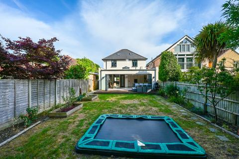 59 Sidney Road, Staines-upon-thames, TW18 4LP
