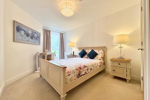 1 bedroom apartment for sale, Hindhead Knoll, Walnut Tree, Milton Keynes, MK7