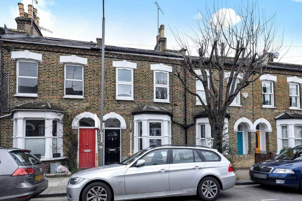 Sudlow Road, London SW18 4 bed terraced house - £4,100 pcm (£946 pw)
