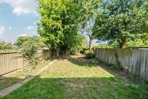 3 bedroom semi-detached house for sale, Avenue Road, Caterham CR3