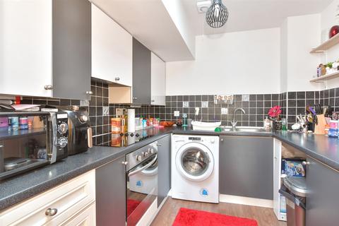 1 bedroom flat for sale, West Street, Gravesend, Kent