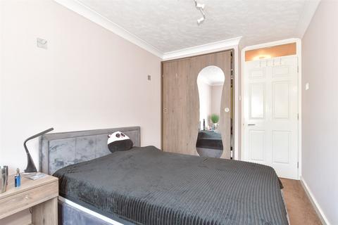 1 bedroom flat for sale, West Street, Gravesend, Kent