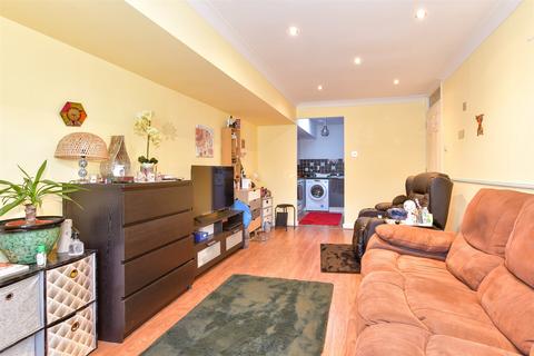 1 bedroom flat for sale, Marriotts Wharf, Gravesend DA11