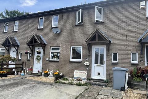 2 bedroom terraced house to rent, Glenmore Road, Carterton, Oxon, OX18 1TU