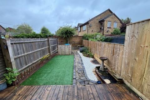 2 bedroom terraced house to rent, Glenmore Road, Carterton, Oxon, OX18 1TU