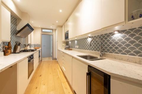 3 bedroom flat for sale, Eccleston Square, London SW1V