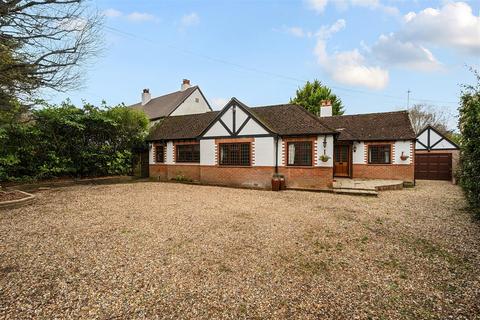 4 bedroom detached house for sale, Norrels Drive East Horsley