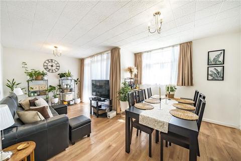 Woking Close, London SW15