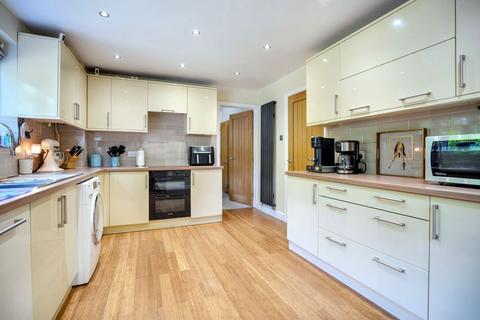 4 bedroom detached house for sale, Macaulay Close, Larkfield, ME20