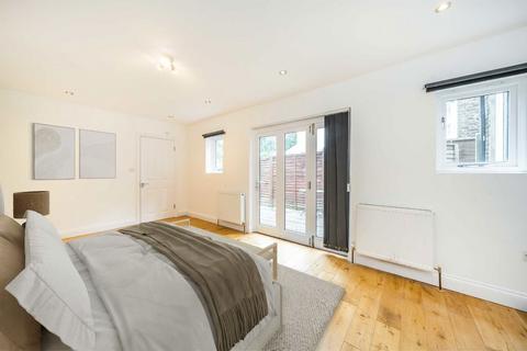 2 bedroom flat for sale, Buckleigh Road, London SW16