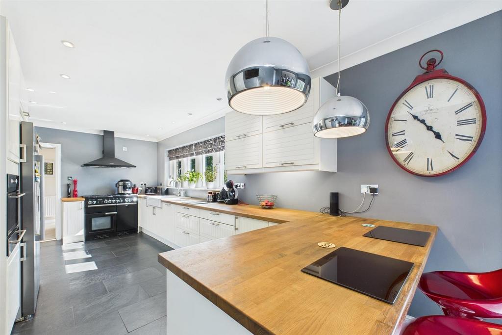 Kitchen 4 .jpg