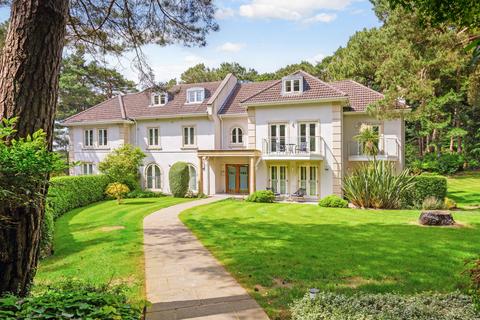 3 bedroom apartment for sale, Lilliput Road, Lilliput, Poole, Dorset, BH14