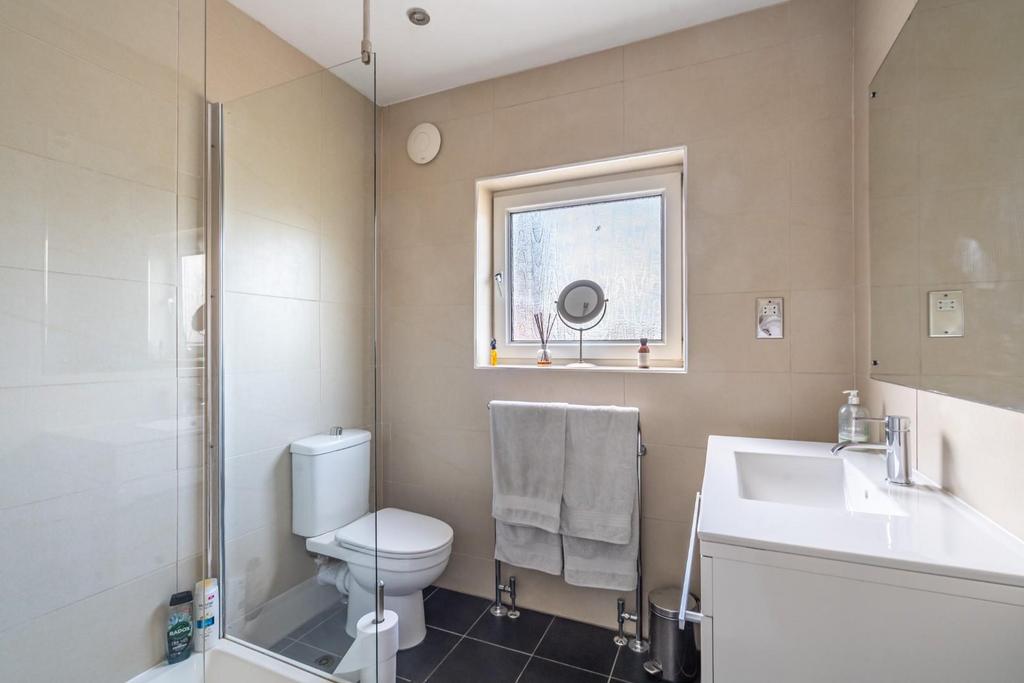 Eastholme ave-38.jpg