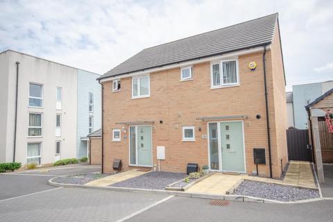 2 bedroom semi-detached house for sale