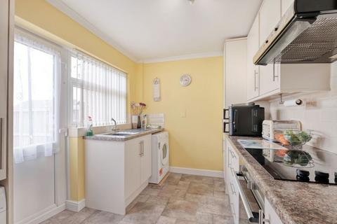 43 Austcliff Close, Redditch, B97 5NZ