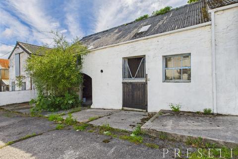 Farm to rent, Carnary Farm, Whitland, Pembrokeshire