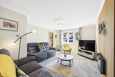 2 Bramhope Close, Worcester, WR4 0BG