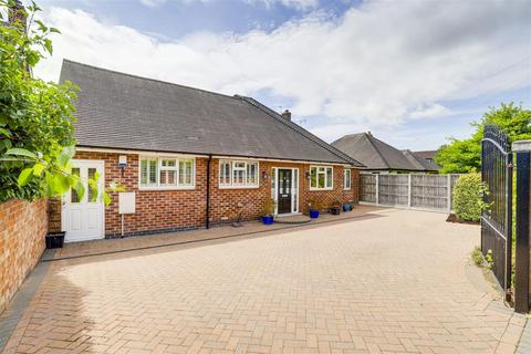 4 bedroom detached bungalow for sale