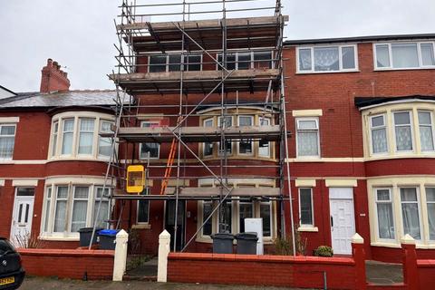 1 bedroom flat for sale, Flat 2, 18 Seafield Road, Blackpool, Lancashire, FY1 2LS