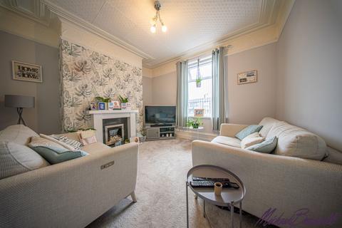 2 bedroom terraced house for sale, Reevy Road, Bradford BD6
