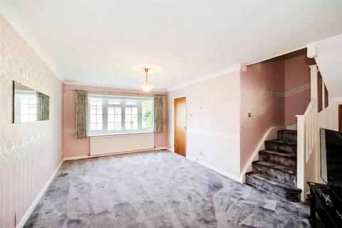 7 Parkside, Buckhurst Hill, IG9 5TB