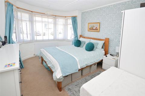 18 Villiers Avenue, Twickenham, TW2 6BL