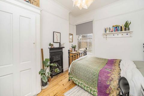 61 Amesbury Avenue, London, SW2 3AE