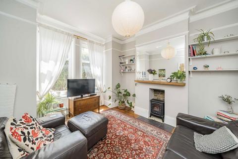 61 Amesbury Avenue, London, SW2 3AE