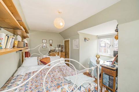61 Amesbury Avenue, London, SW2 3AE