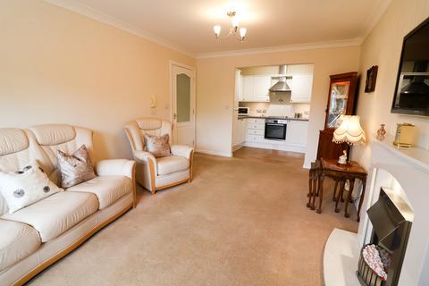 2 bedroom apartment for sale, Oakford Court, Derbyshire SK13