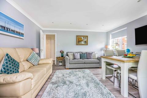 2 bedroom apartment for sale, Cranborne Road