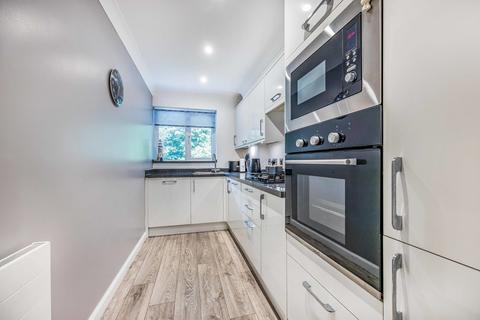 2 bedroom apartment for sale, Cranborne Road