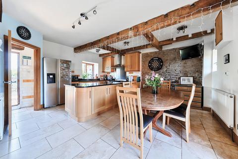 4 bedroom barn conversion for sale, Tryfan Barn, Thrift Court, Clifton