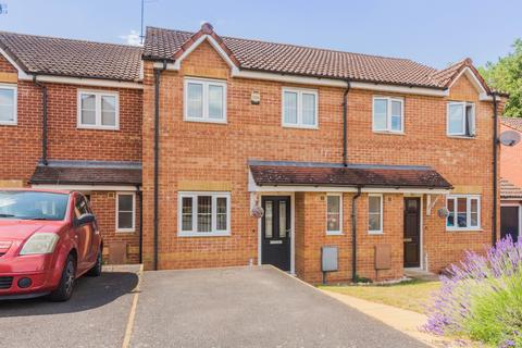 22 Fernmoor Drive, Irthlingborough, Wellingborough, NN9 5TL