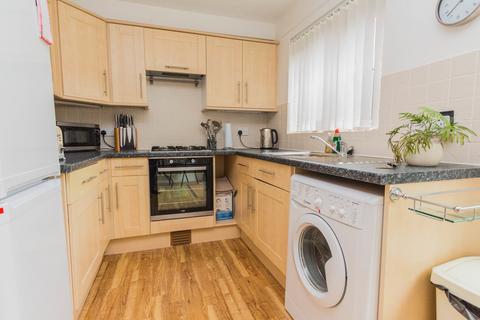 22 Fernmoor Drive, Irthlingborough, Wellingborough, NN9 5TL