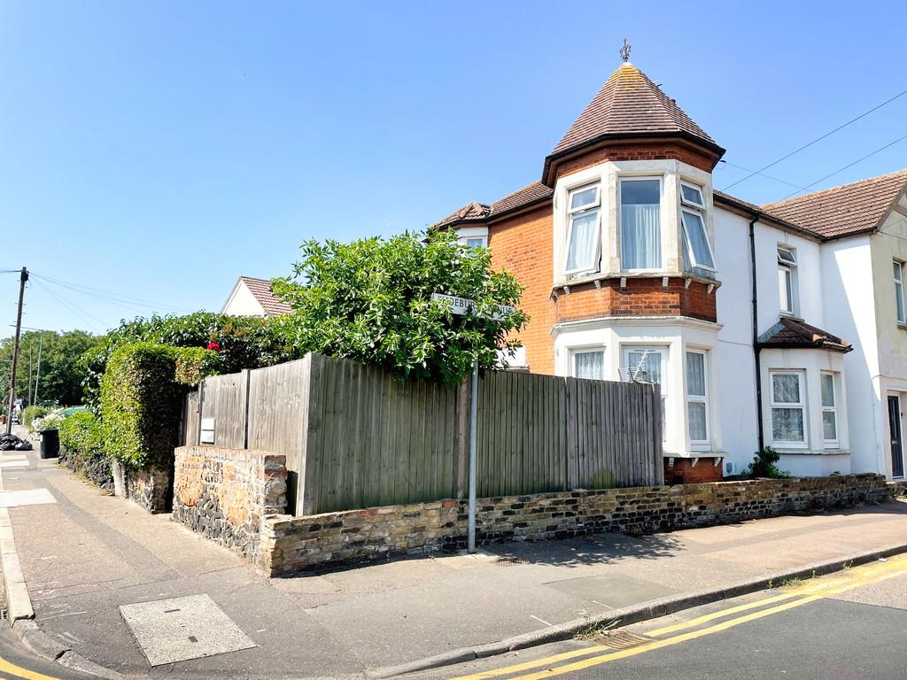 69 High Street front