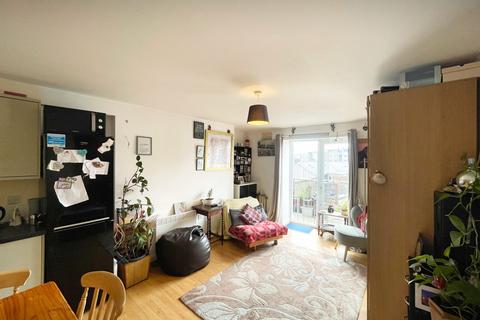 2 bedroom apartment for sale, High Street, Southend On Sea SS1