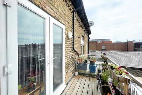 2 bedroom apartment for sale, High Street, Southend On Sea SS1