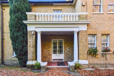 undefined, Rayleigh Road, Brentwood CM13