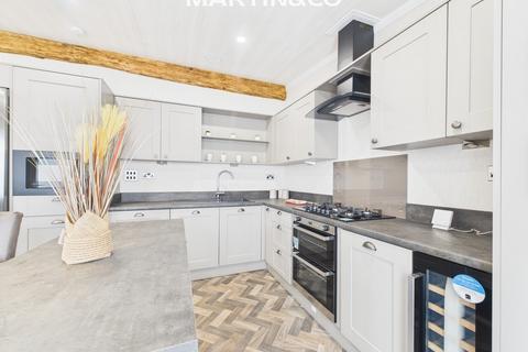 undefined, Thames Retreat, Staines TW18