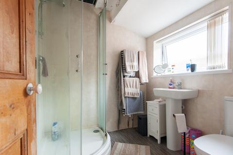 3 bedroom end of terrace house to rent, Baker Street, York YO30