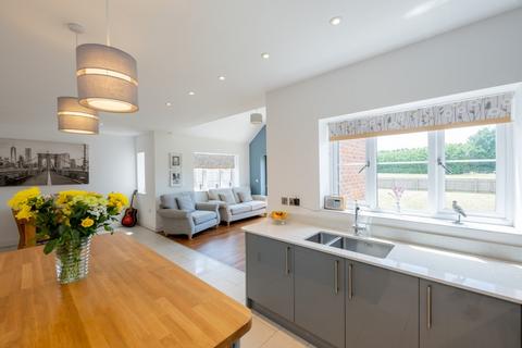 18 Common Road, Walton Highway, Wisbech, PE14 7DG