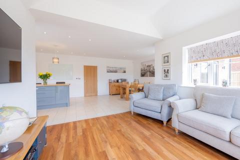 18 Common Road, Walton Highway, Wisbech, PE14 7DG